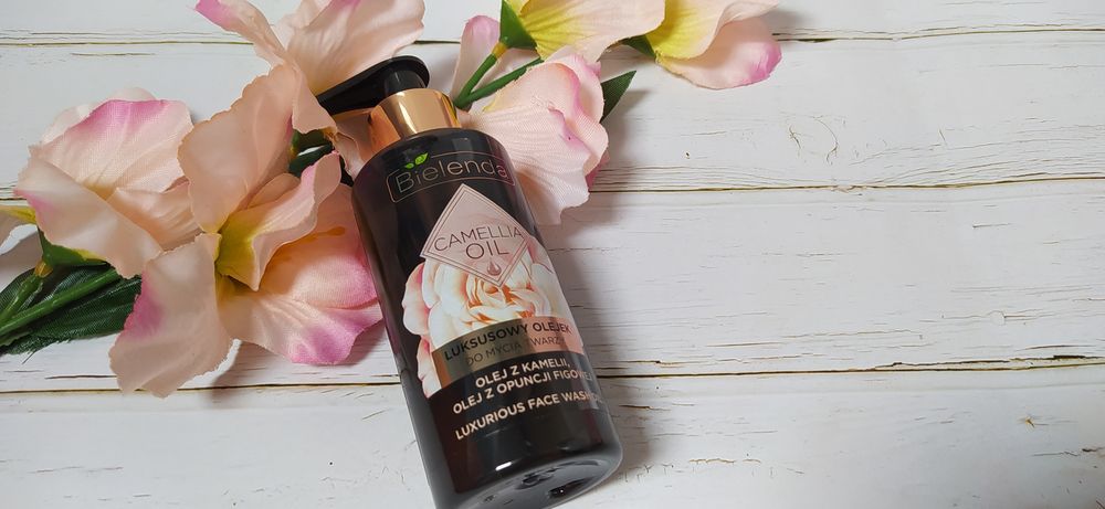 Bielenda Camellia Oil olejek myjący do twarzy